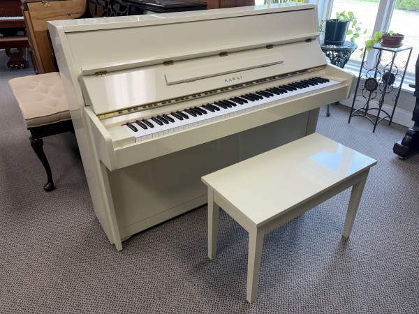 1981 Kawai contemporary console piano - Upright - Console Pianos